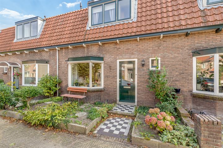 Hoge Larenseweg 152 in Hilversum foto