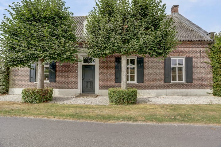 Hoge Startwijk 1 in Beugen