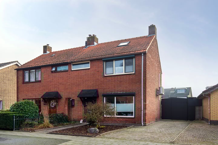 Hogebergdreef 24 in Putte foto