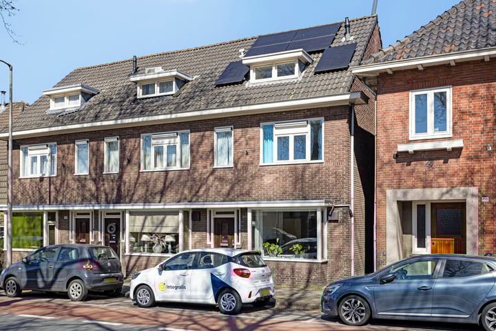 Hogelandsingel 152 in Enschede foto