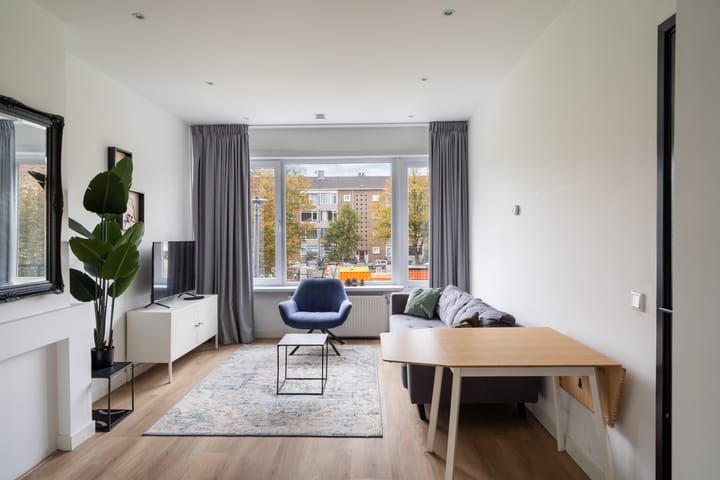 Hogenbanweg 132B in Rotterdam foto