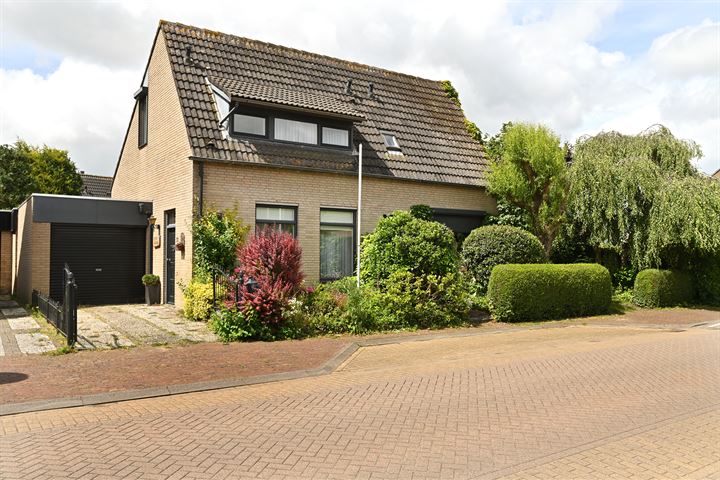 Hogendijk 33 in Nieuw-Vossemeer foto
