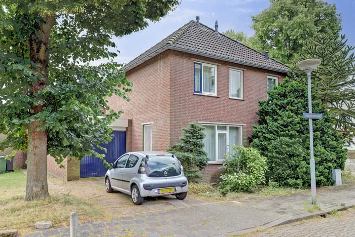 Hogeschoorweg 26 in Venlo foto