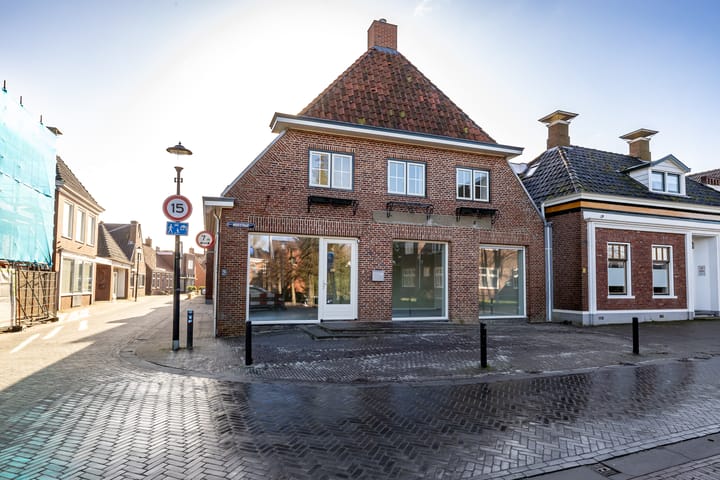 Hogestraat 1 in Loppersum