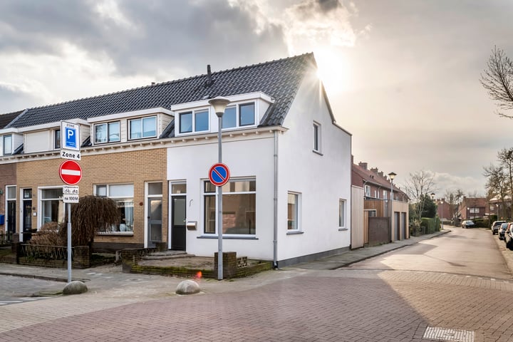 Hogestraat 47 in Tiel foto