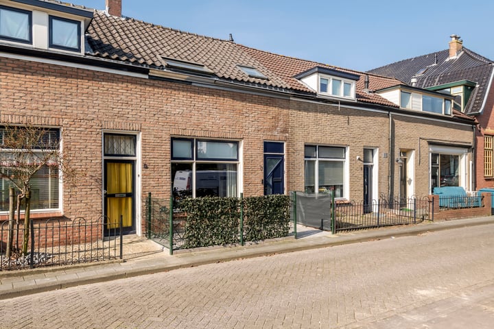 Hogestraat 7 in Tiel foto