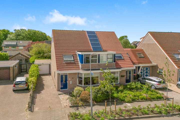 Hogeweg 17 in Limmen foto