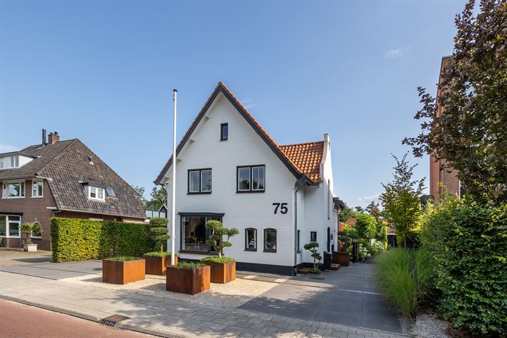 Hogeweg 75 in Amersfoort foto