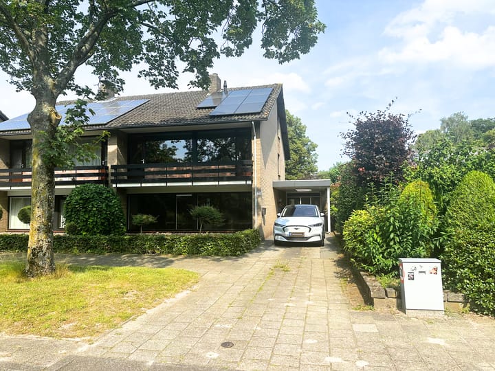 Hollandsingel 23 in Waalwijk foto