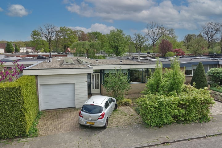 Holthuizenbrink 9 in Enschede foto