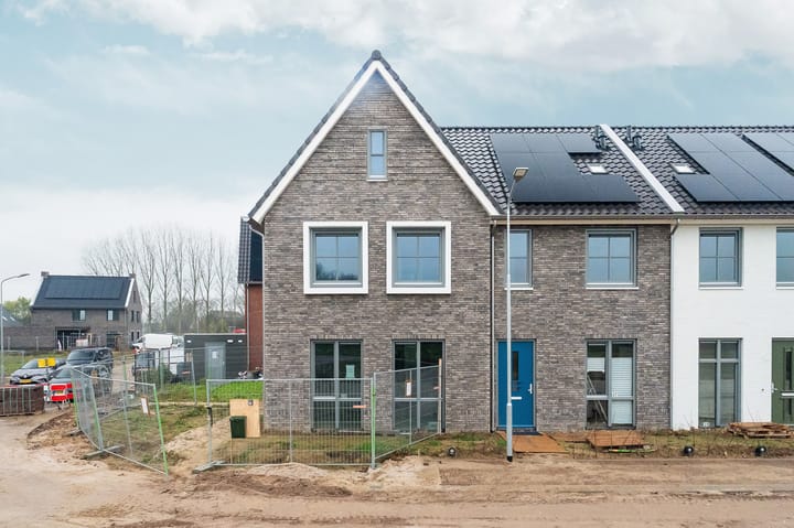 Holtkamplaan 29 in Zevenaar foto
