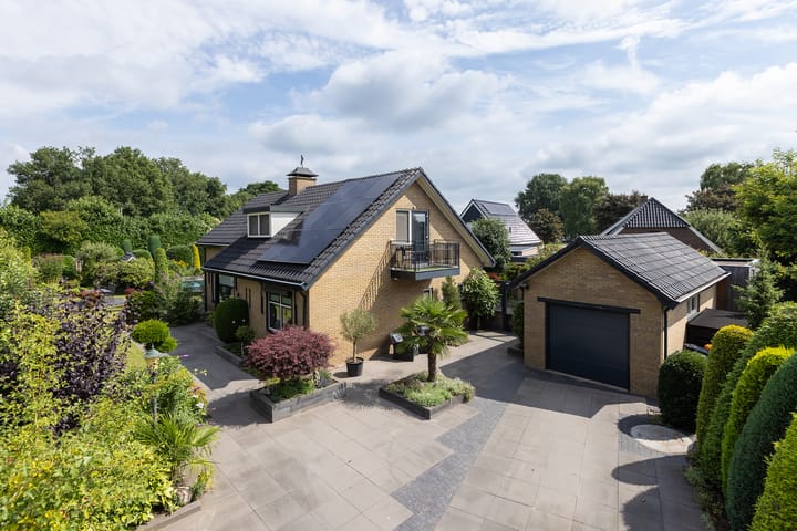 Holtplas 14 in Neede foto