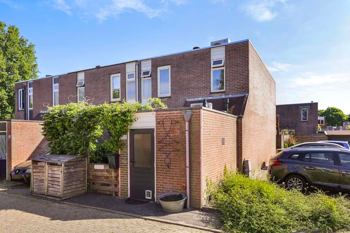 Holtrichtersveld 705 in Apeldoorn foto