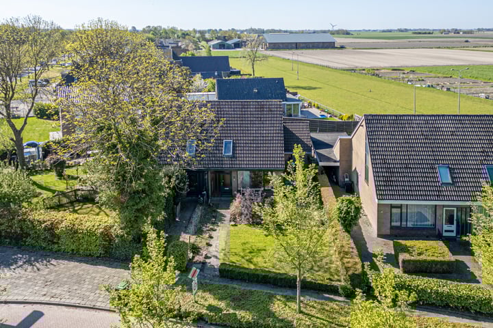 Holwerterdyk 3 in Ternaard