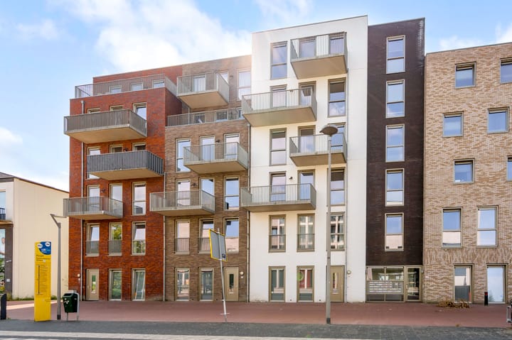 Homerusplein 76 in Almere