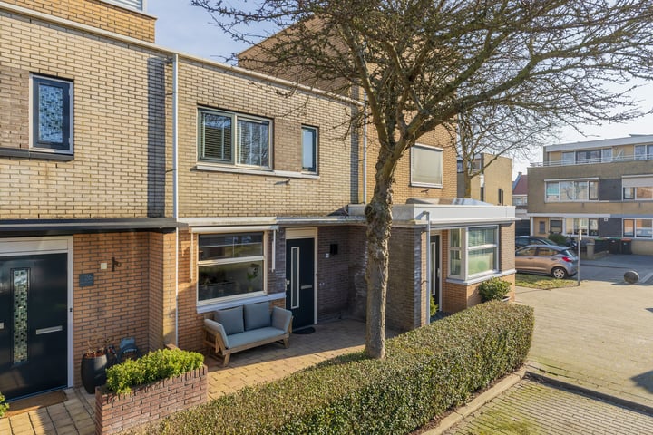 Hondskruid 28 in Katwijk foto