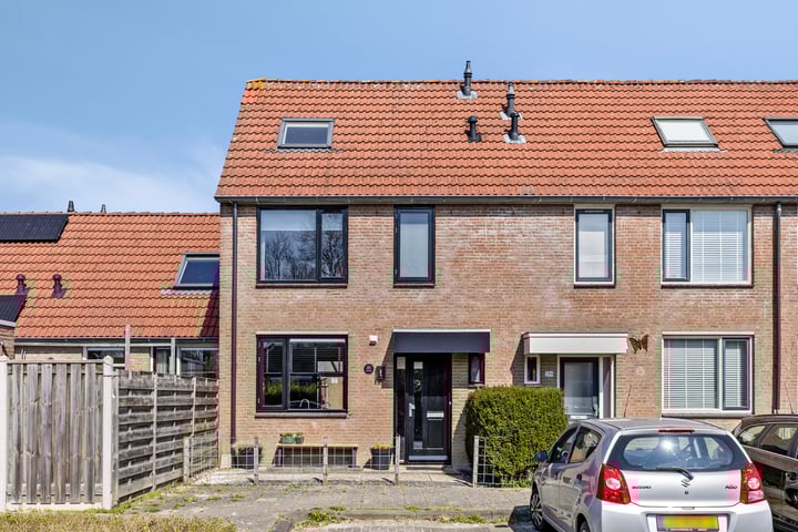 Hondsrug 210 in Dronten foto