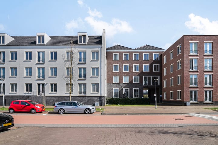 Hongarijehof 24 in Almere