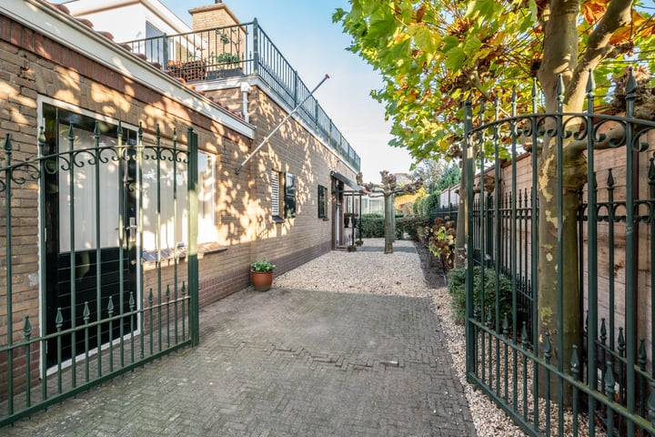 Honingsveldweg 2 in Elburg foto