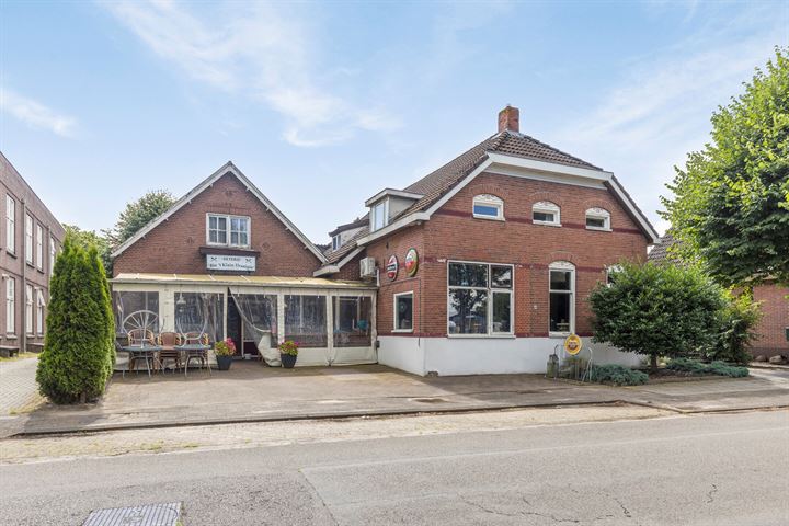 Hoofdkanaal OZ 80 in Emmer-Compascuum foto