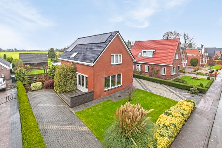 Hoofdkanaal WZ 88 in Emmer-Compascuum foto