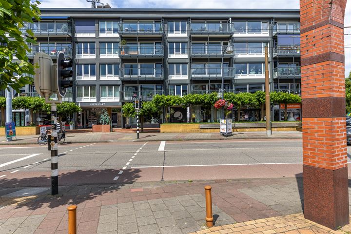 Hoofdstraat 124 in Velp foto