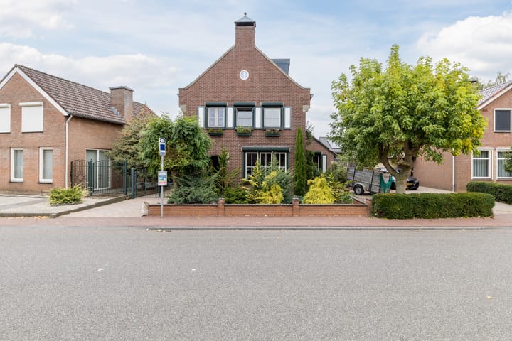 Hoofdstraat 13 in Posterholt