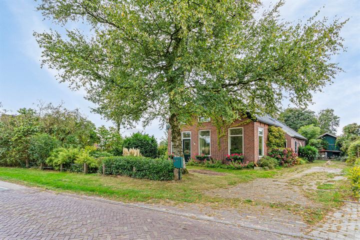 Hoofdstraat 13 in Drouwenerveen foto