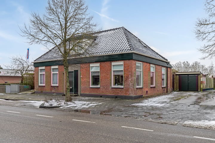 Hoofdstraat 134 in Uithuizermeeden foto