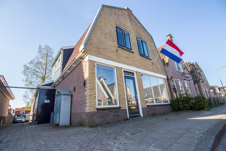 Hoofdstraat 142 in Bovenkarspel
