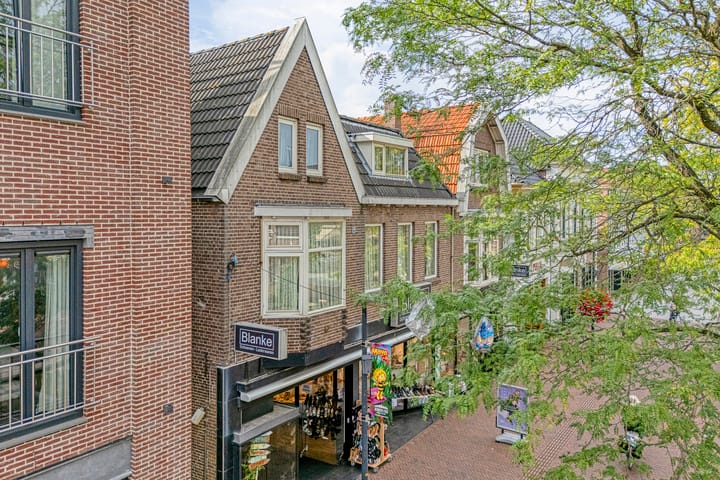 Hoofdstraat 144 in Hoogeveen
