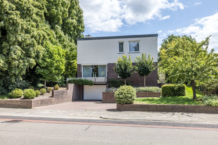 Hoofdstraat 2 in Schimmert