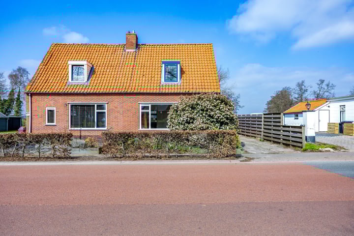 Foto van woning Hoofdstraat 215, Oostwold