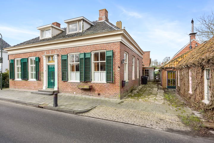Hoofdstraat 39 in Houwerzijl foto
