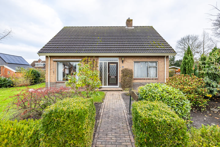 Hoofdstraat 45 in Peize foto