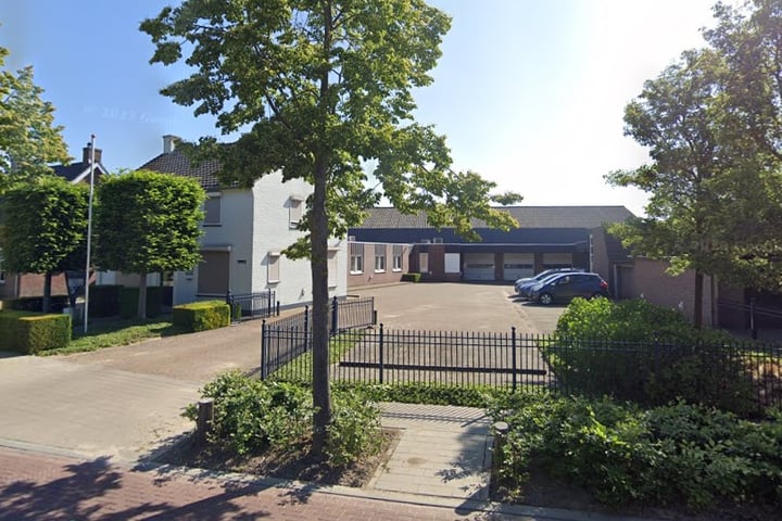 Hoofdstraat 76 in Hoogeloon