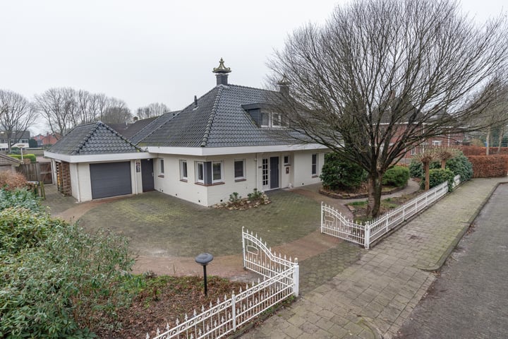 Hoofdstraat West 125 in Wolvega foto