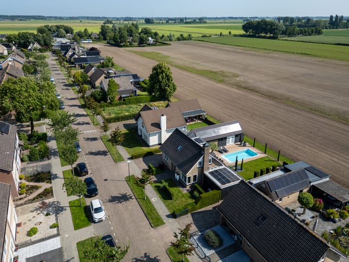 Hoofdveld 47 in Eethen foto