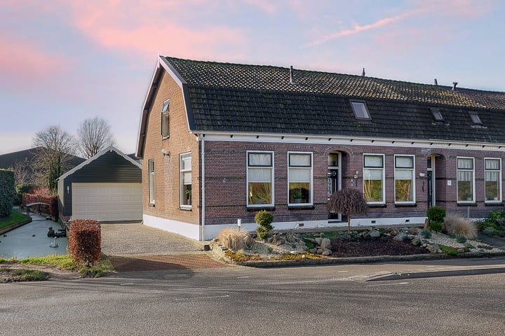 Hoofdweg 171 in Zegveld foto