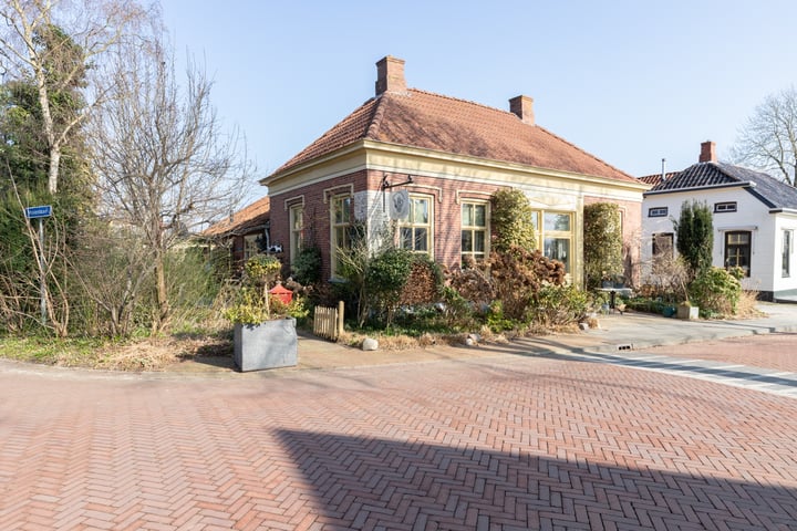 Hoofdweg 176 in Siddeburen foto