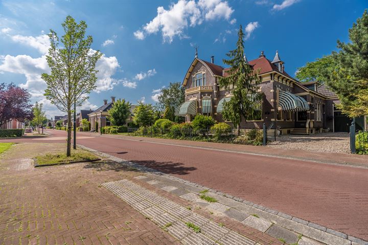 Hoofdweg 185 in Midwolda foto