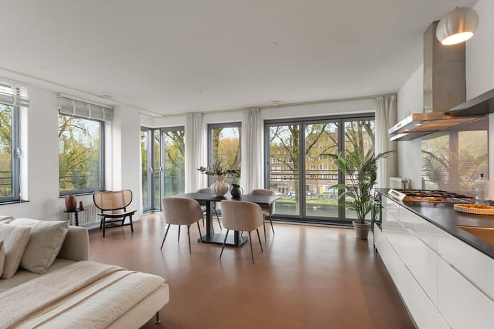 Hoofdweg 468 in Amsterdam foto