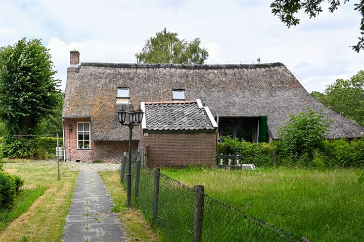 Hoofdweg 6 in Westervelde foto