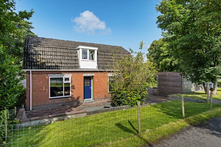 Hoofdweg 63 in Tjuchem