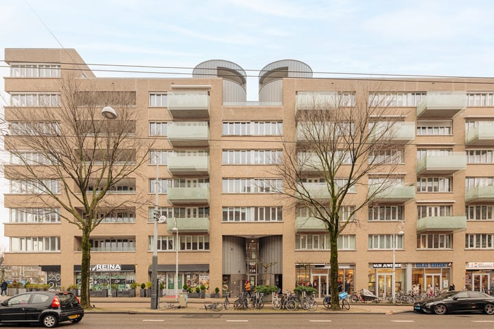 Hoofdweg 696 in Amsterdam foto