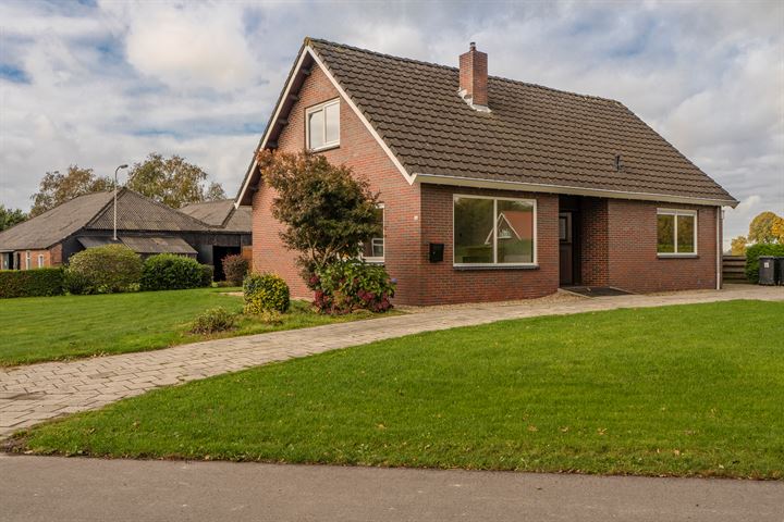Hoofdweg Wedderveer 5a in Wedde foto