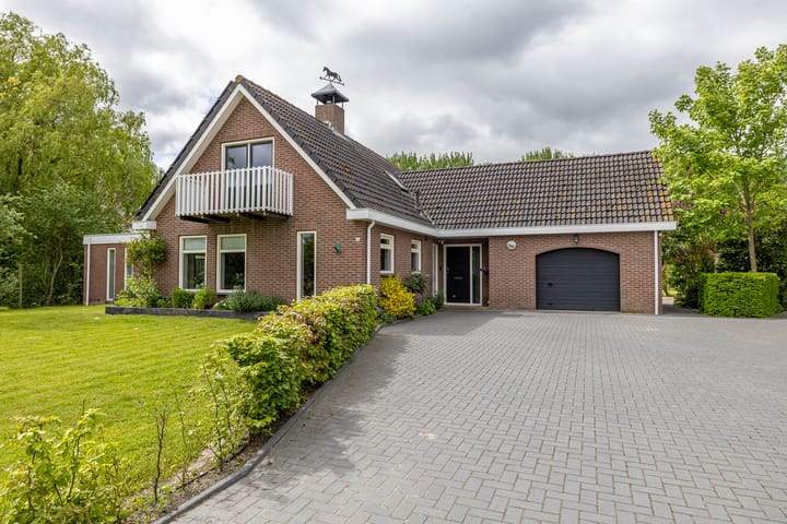 Hoofdweg West 45 in Nieuwolda foto
