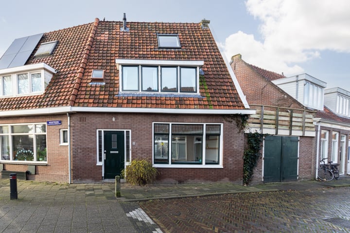 Hooftplein 36 in Alkmaar foto