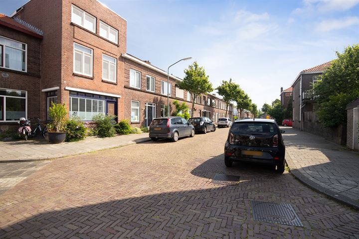 Hooftstraat 123 in Dordrecht foto