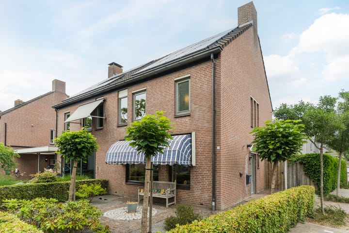 Hoogdonk 9 in Bavel